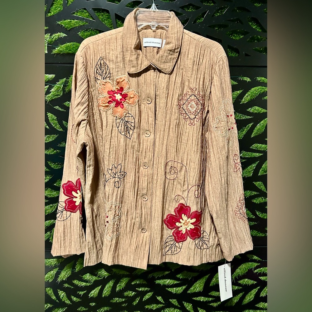 NWT Alfred Dunner Textured Lightweight Floral Blouse, Women's size 20